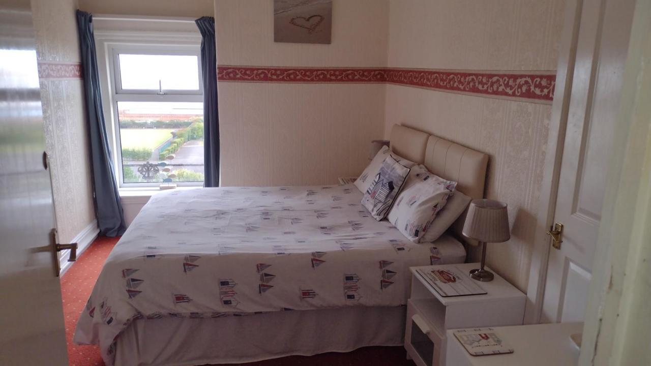The Kathrene Second Floor Sea View Apartment ฟลีตวูด ภายนอก รูปภาพ